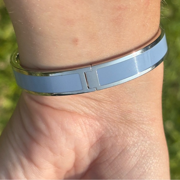 Furla Medallion Hinge Bangle Rhodium Plated With Swarovski Crystals - Picture 6 of 15